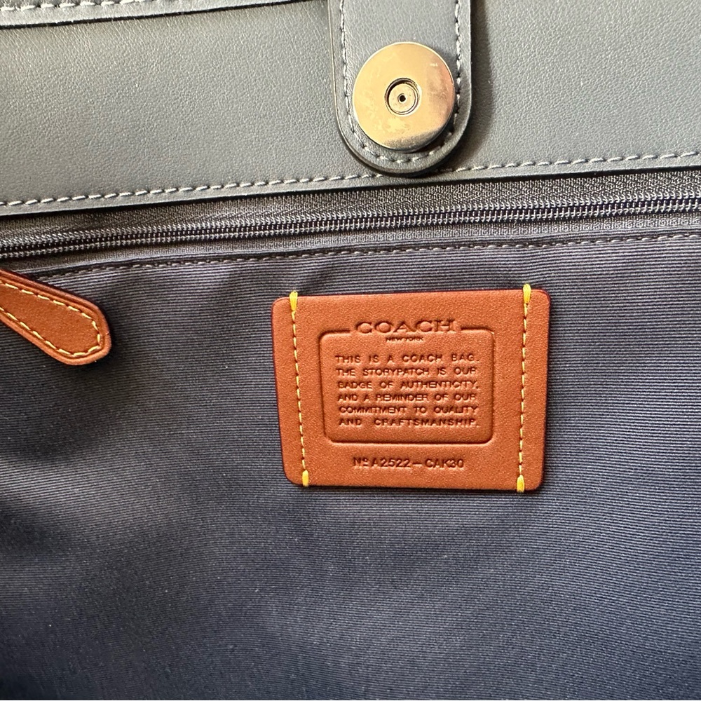 Like new Coach Navy Signature Tote Bag - Picture 6 of 7